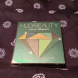 Huda Beauty Obsession Eyeshadow palette